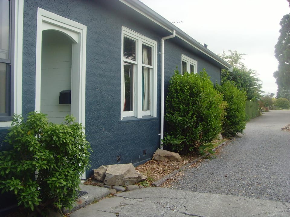 Facade/entrance, Facade/entrance