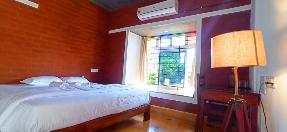 Bed, View (from property/room), View (from property/room), Balcony/Terrace, Photo of the whole room, Bedroom, Garden view, air conditioner