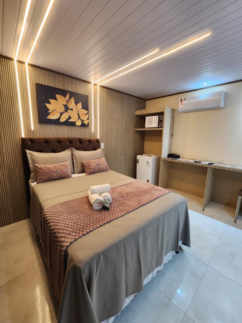 Sea view, towels, air conditioner