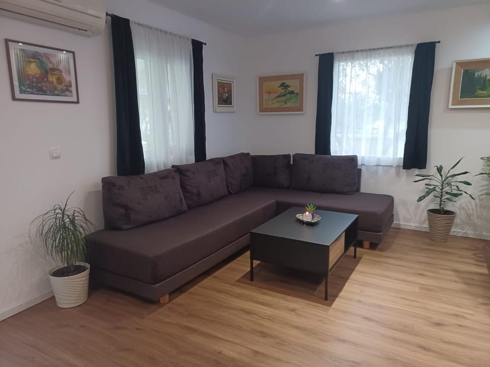 Holiday House Gloria Srima Villa in Šibenik-Knin County, Croatia