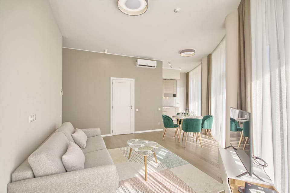 Living room, Seating area, Dining area