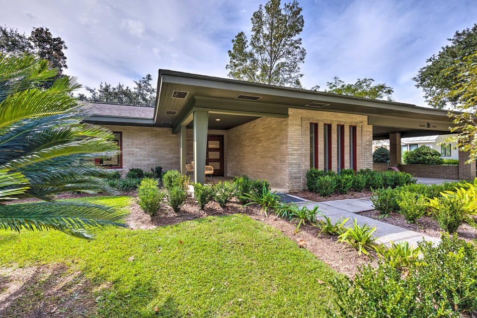 Mid-Century Dream Home < Half-Mile to Beach! House in Ocean Springs