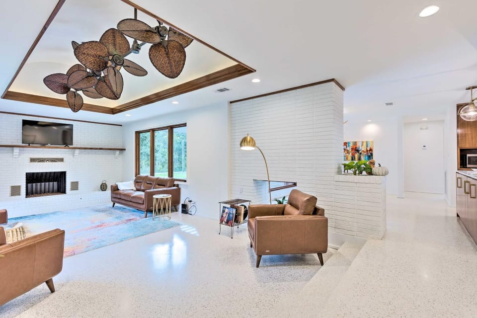 Mid-Century Dream Home < Half-Mile to Beach! House in Ocean Springs