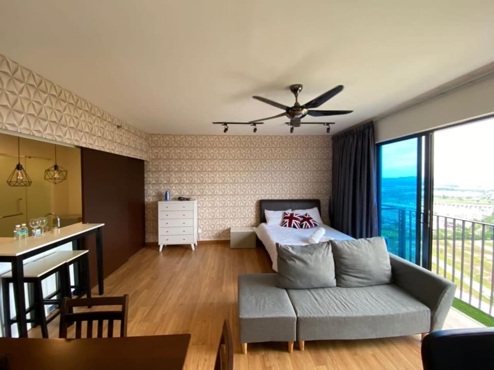 Zillion Cozy - Trefoil Setia Alam- Next to Setia City Mall & Convention Centre Apartment in Selangor, Malaysia