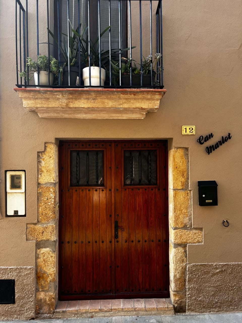 Property building, Facade/entrance