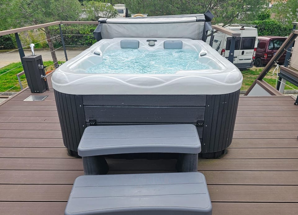 MIRAMARE Romantic Experience with privat Jacuzzi - floating house House in Istria County