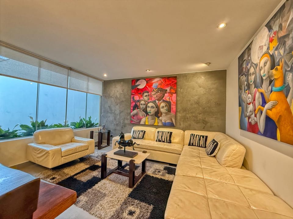 Beautiful Penthouse in Lima, in front of the park Apartment in Santiago de Surco