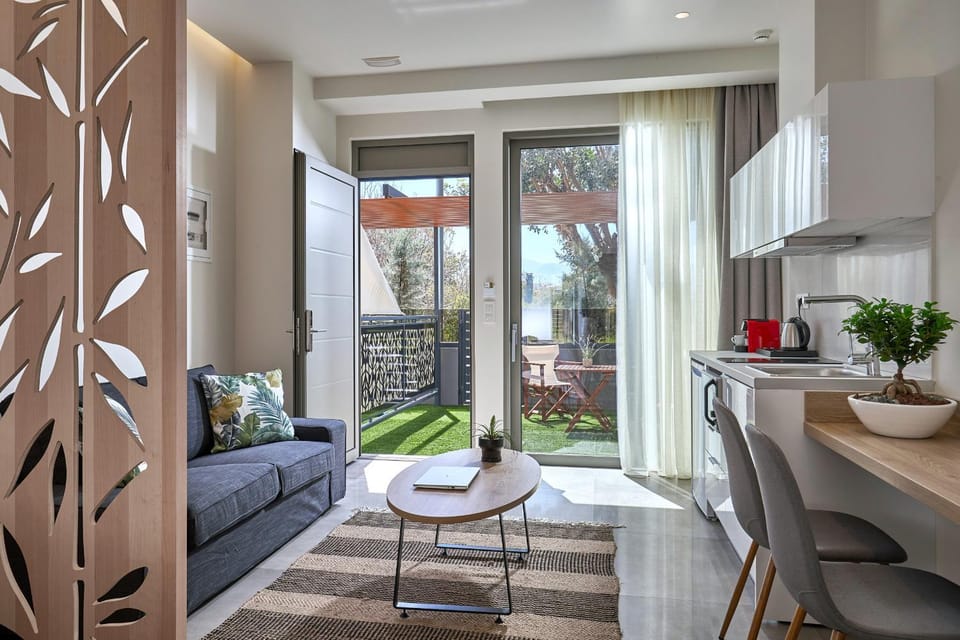 Living room, Seating area