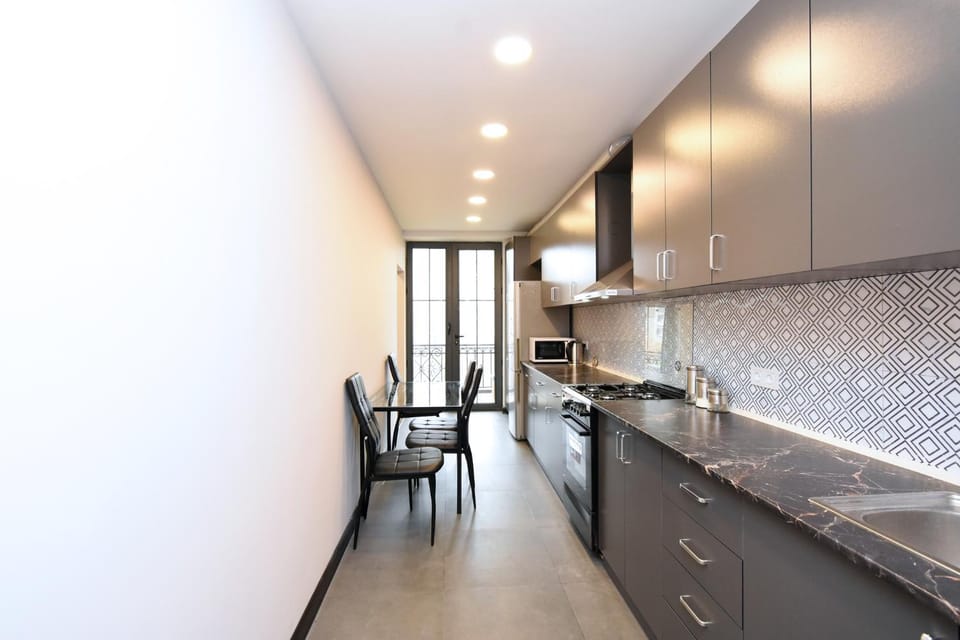 Lovely 2-bedroom apartment with fantastic view Apartment in Yerevan
