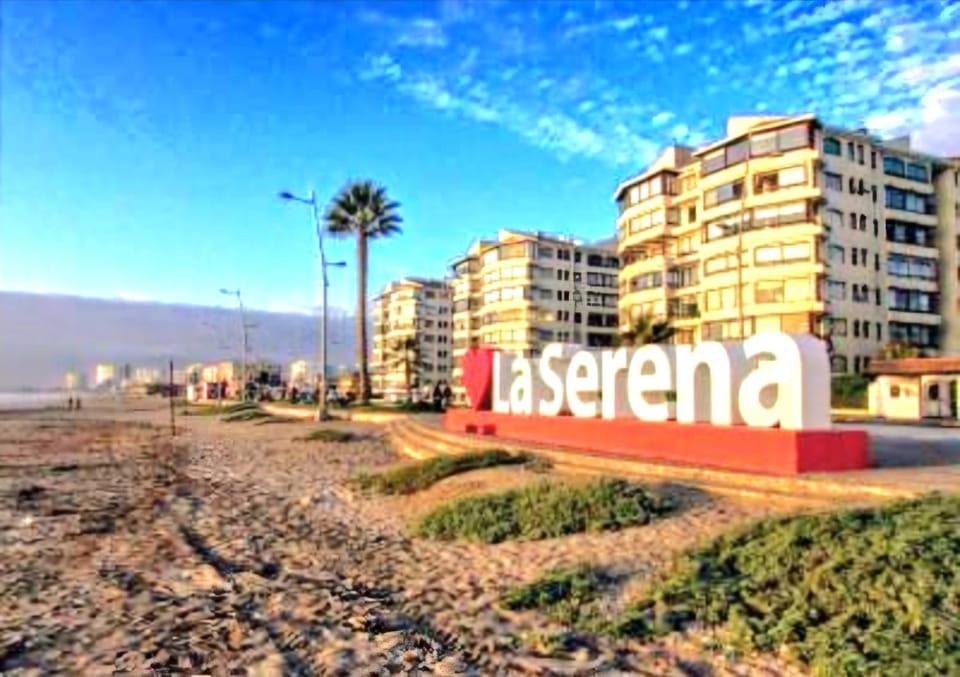 Acogedor departamento veraneo a pasos de la avenida del Mar Apartment in La Serena