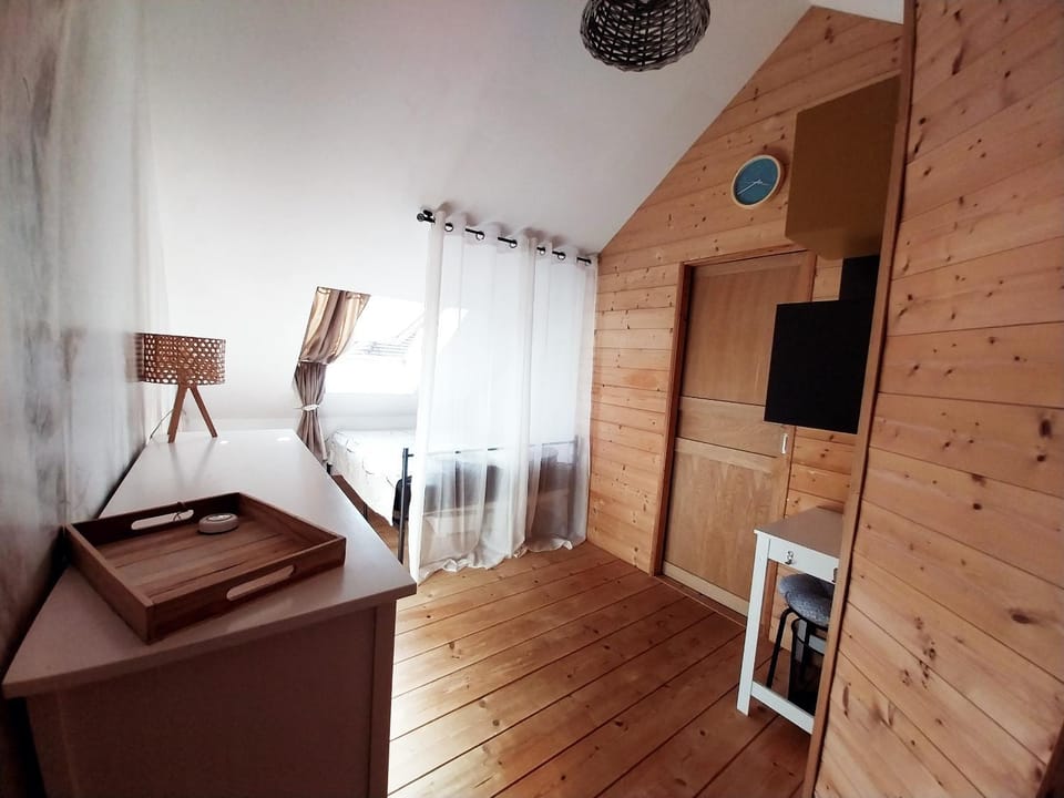 Chambre confort, 3mn du lac d'Annecy Bed and Breakfast in Doussard