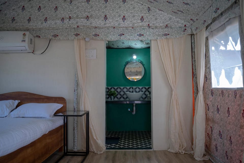Bathroom, Bedroom