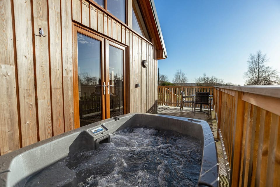 Natural landscape, Hot Tub, Balcony/Terrace