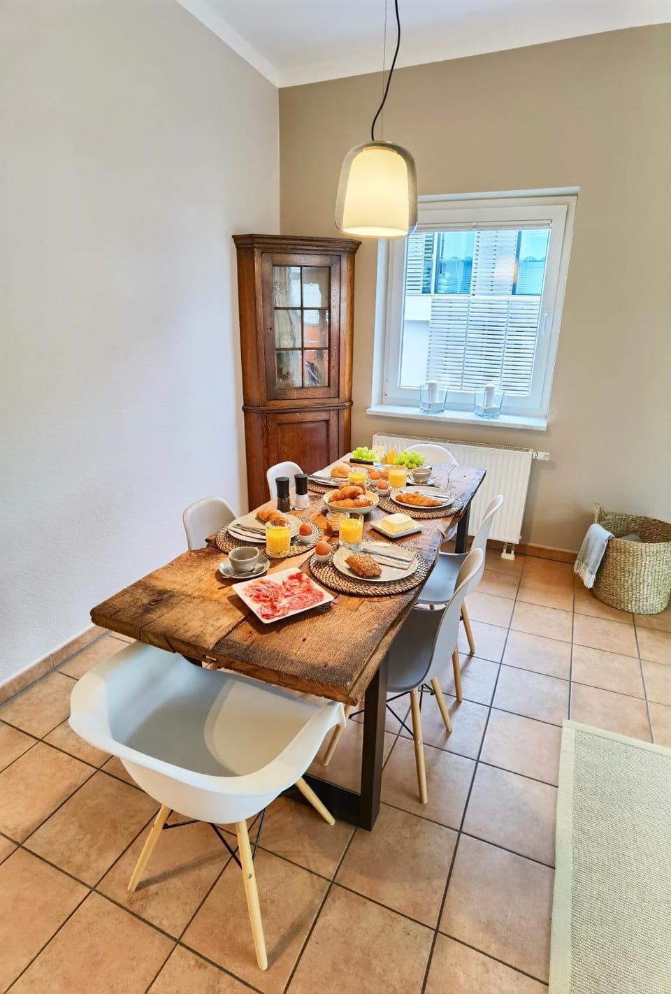 Food and drinks, Dining area, Food, Breakfast, Lunch, Dinner