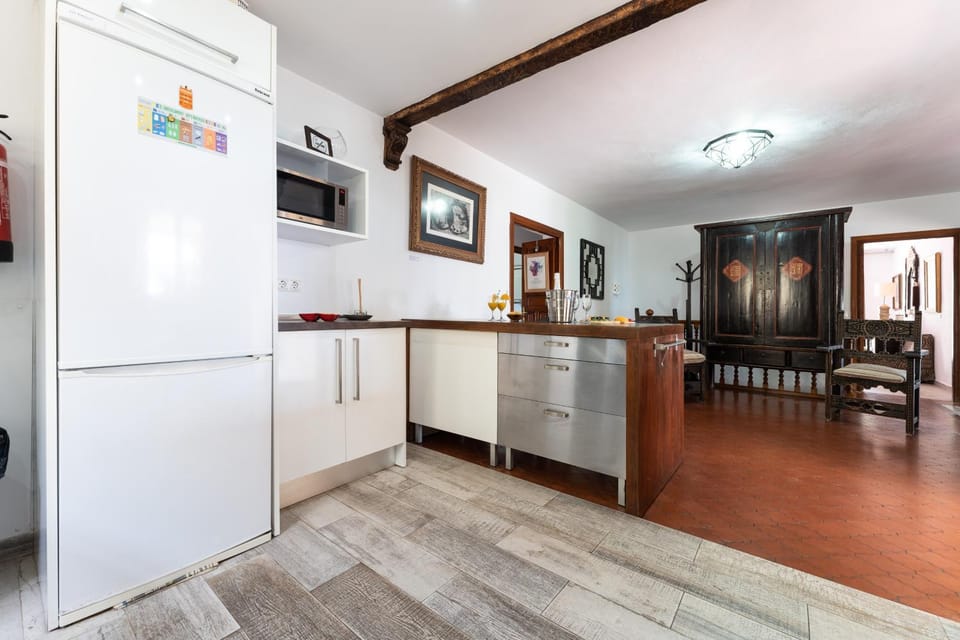 Kitchen or kitchenette, Living room