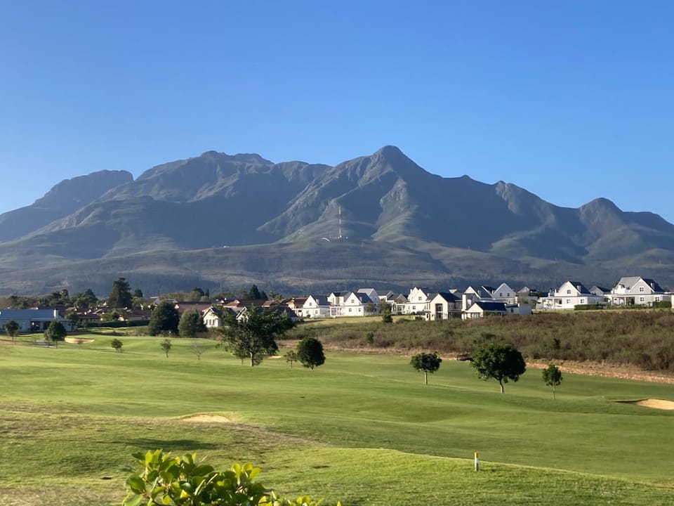 Golfcourse, Mountain view