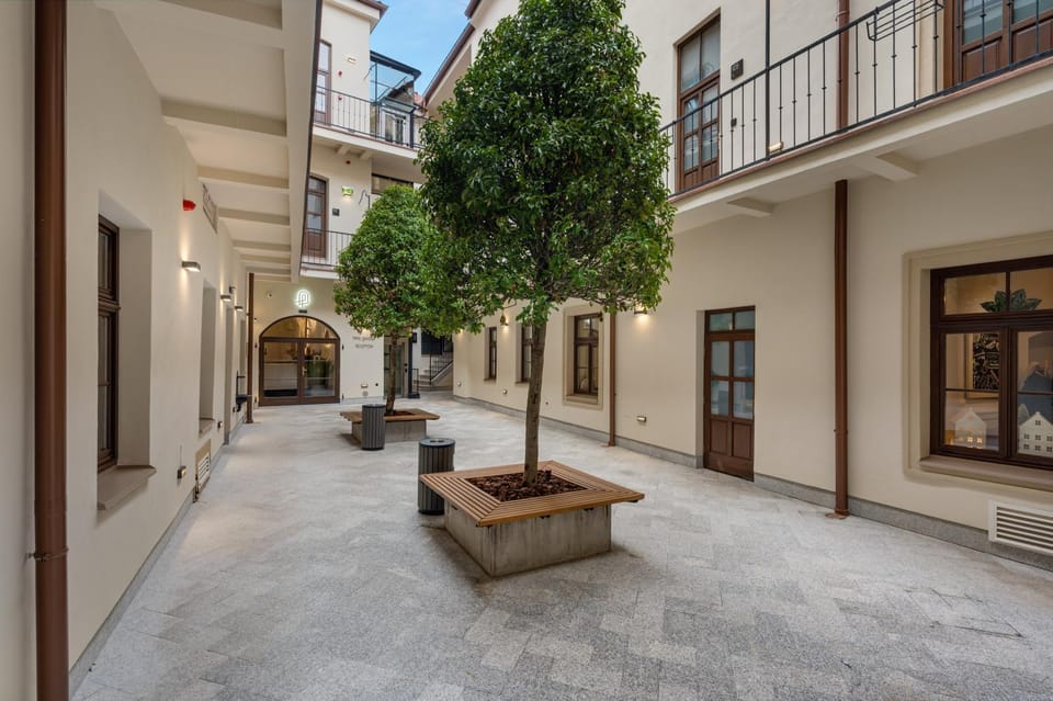 Property building, Inner courtyard view