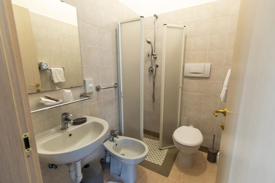 XXV APRILE Casa per Ferie Hotel in Albenga