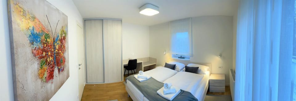 Bedroom, safe