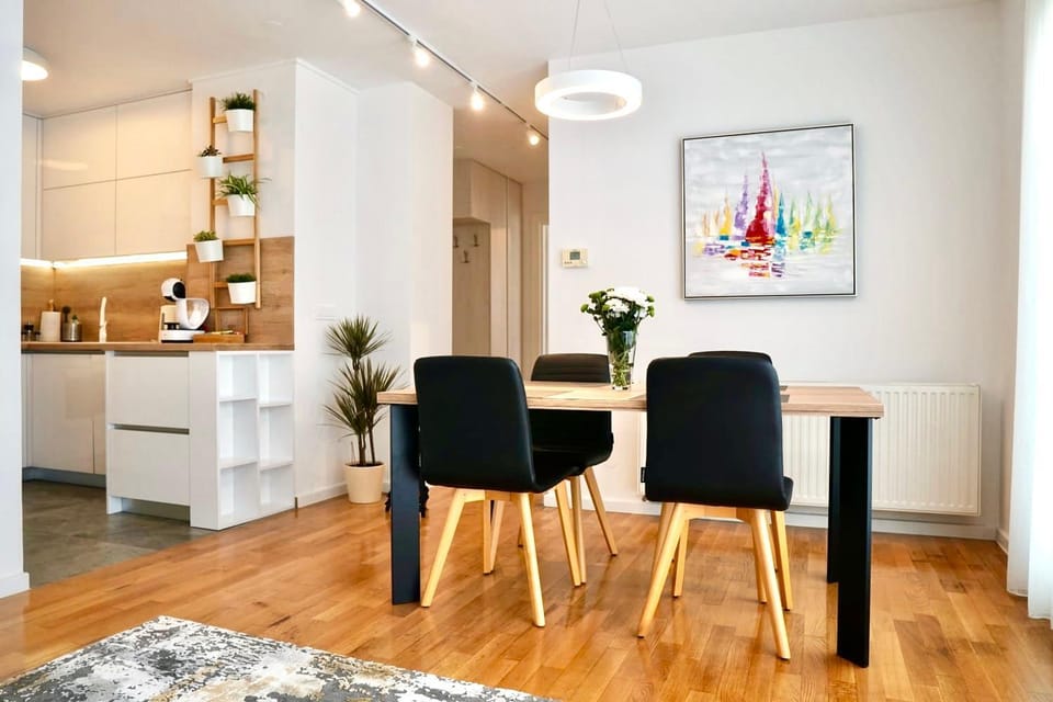 Dining area, Dinner, kitchen