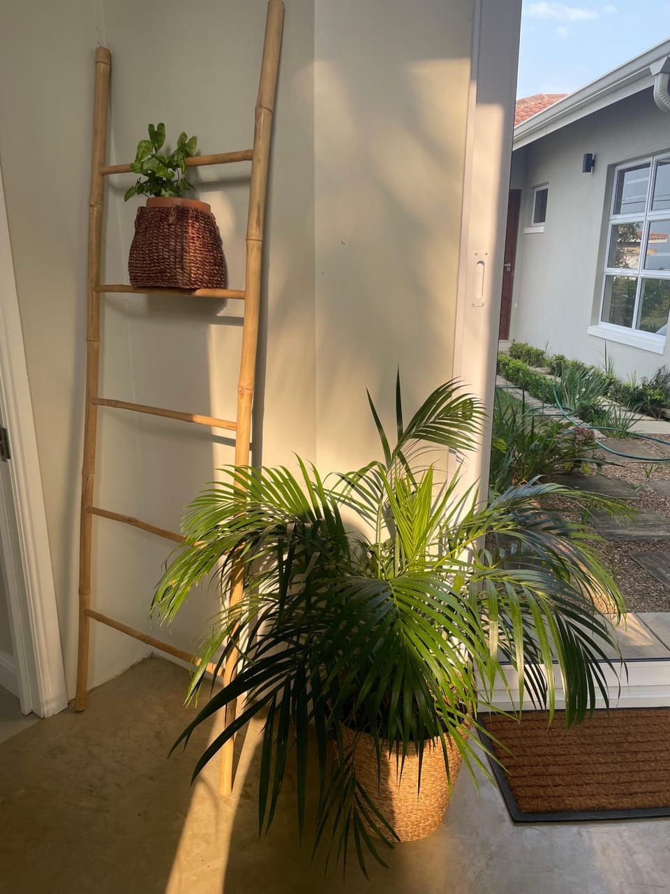 Studio on Cordia modern Sea view unit perfect for couples or remote work 2km from Umhlanga Beach Apartment in Umhlanga