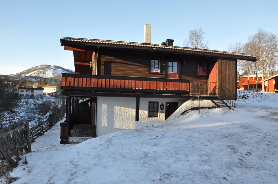 Property building, Winter