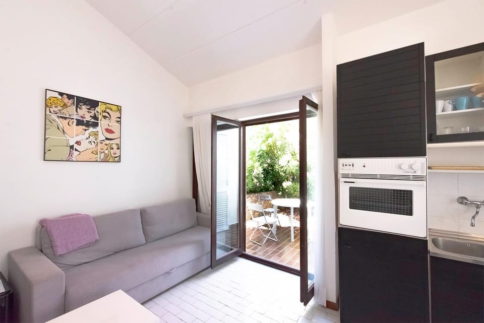 TV and multimedia, Living room, Dining area, kitchen