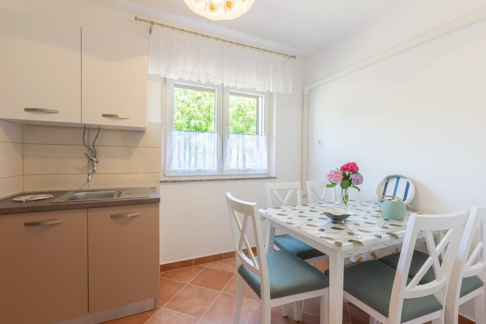 Apartment Beti with Balcony Apartment in Lika-Senj County