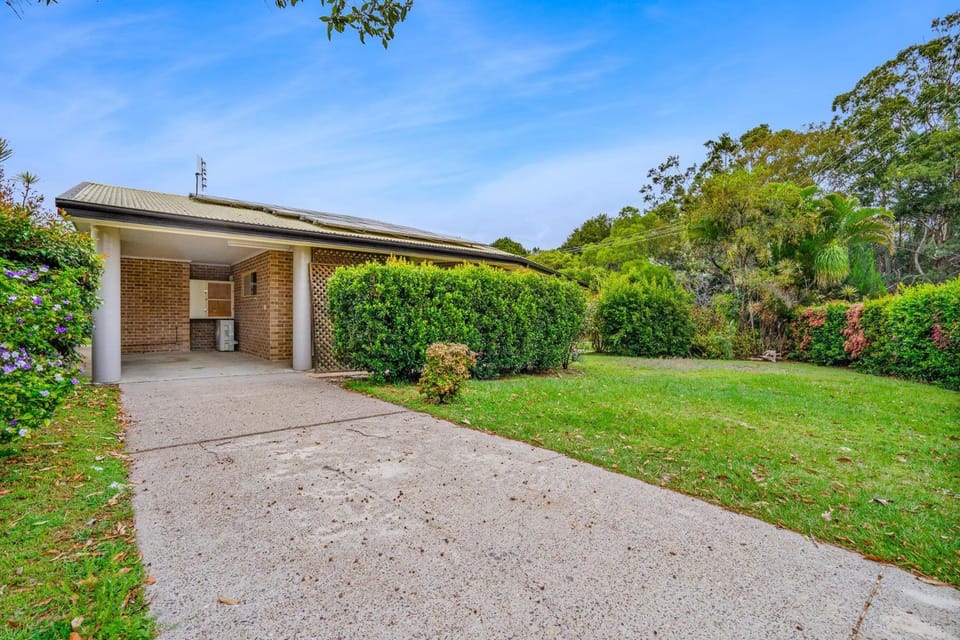 1 1 Rumbalara Avenue Rainbow Beach Apartment in Rainbow Beach