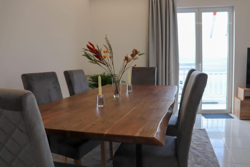 Dining area, Sea view