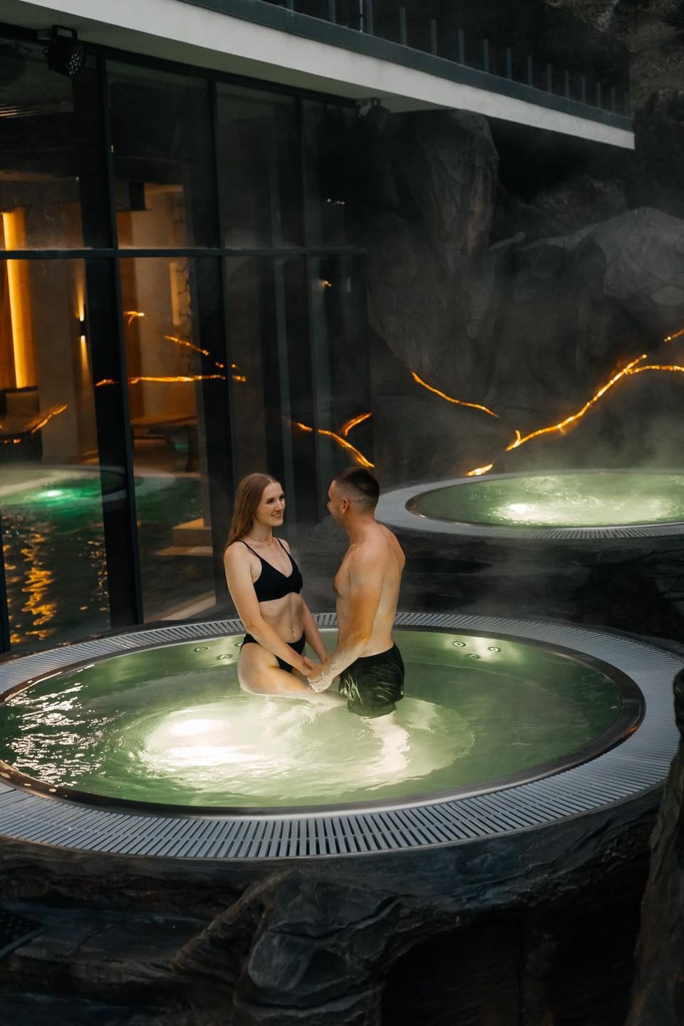 People, Hot Tub, Spa and wellness centre/facilities, Guests, Pool view