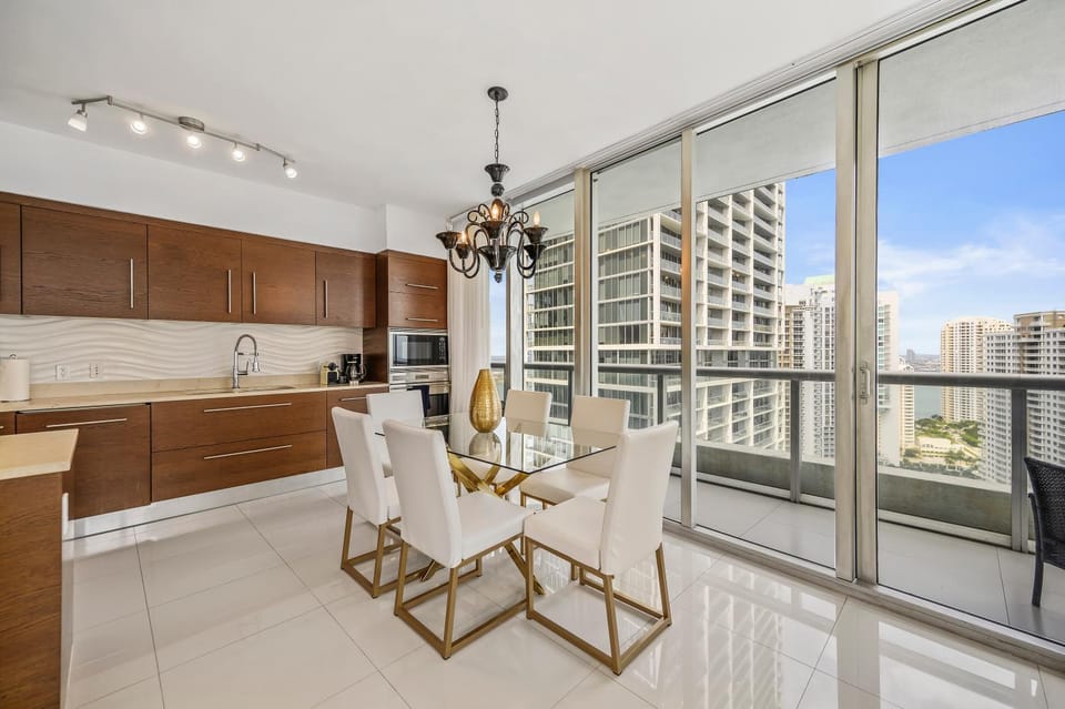 Breathtaking Ocean View Unit Icon Brickell W House in Brickell