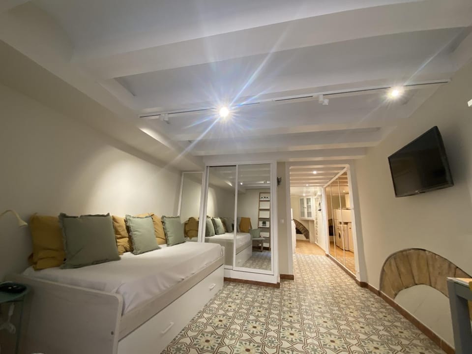 Lounge or bar