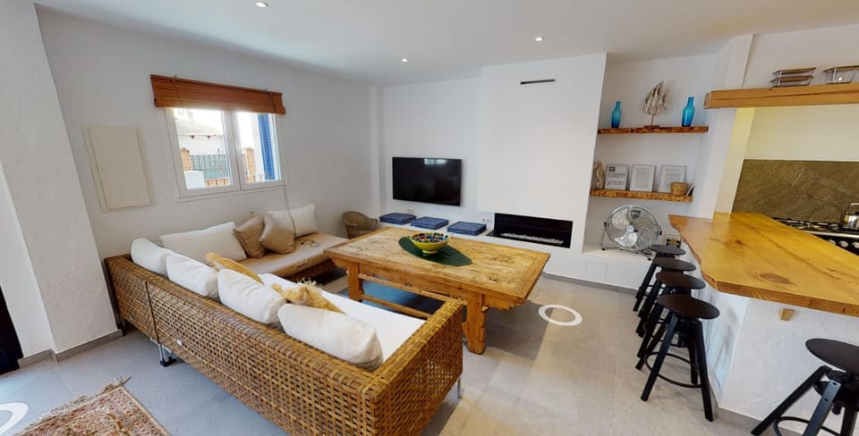 TV and multimedia, Living room, Dining area