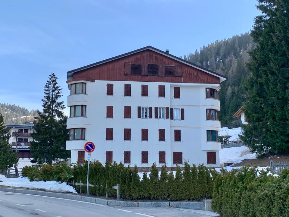 Property building, Day, Natural landscape