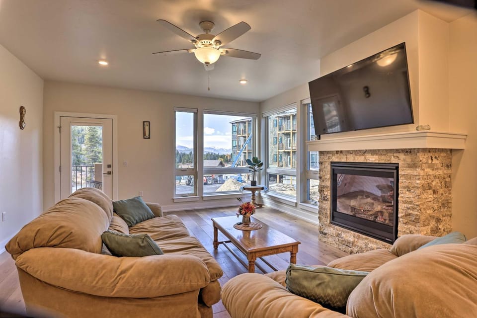 1 Mi to Ski Slopes! Mtn-View Condo in Keystone House in Keystone