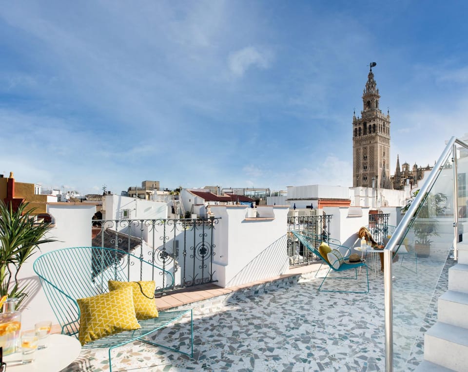 Balcony/Terrace, City view