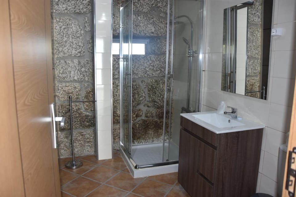 DIGNUS HOUSE Bed and Breakfast in Coimbra District, Portugal