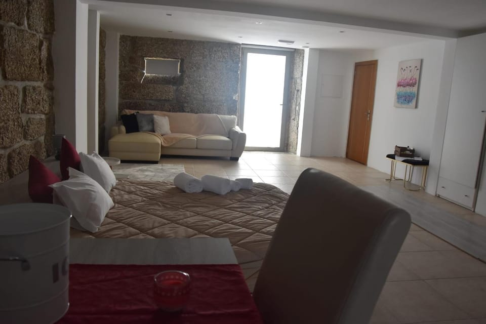 DIGNUS HOUSE Bed and Breakfast in Coimbra District, Portugal