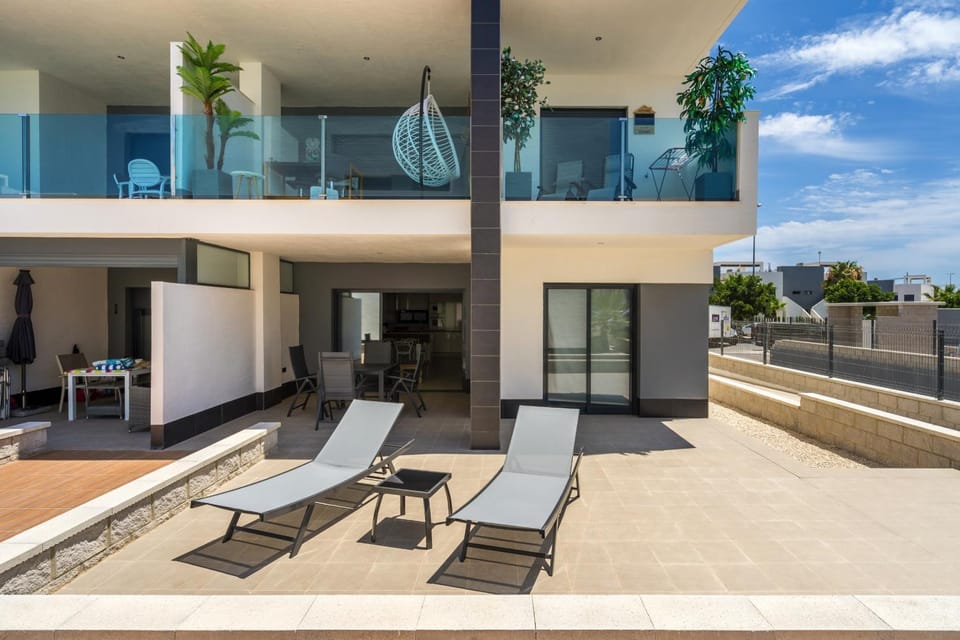 Granada Apartment in Vega Baja del Segura