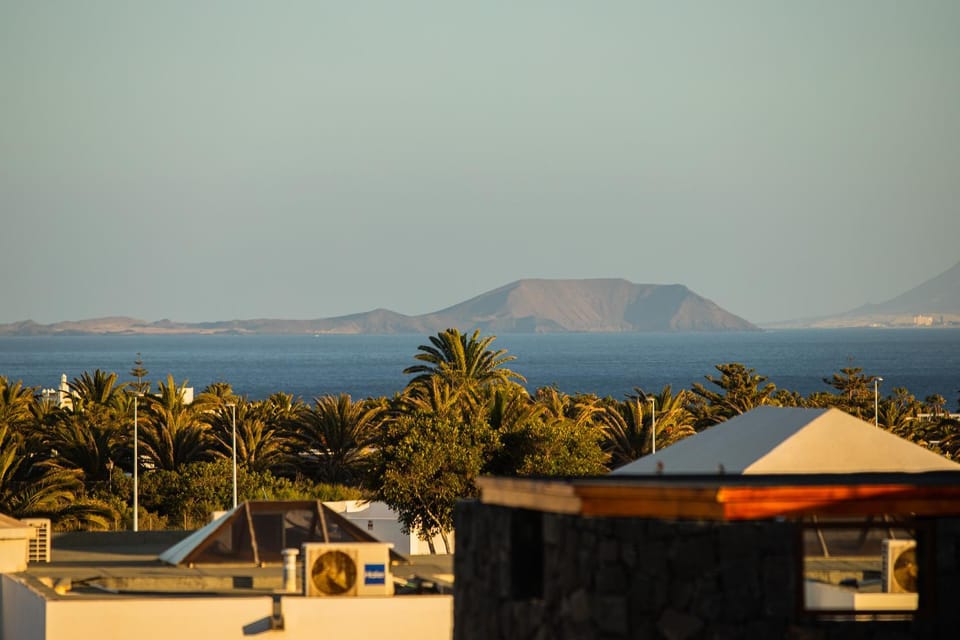 Day, Natural landscape, Mountain view, Sea view