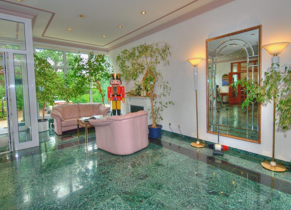 Lobby or reception, Lounge or bar