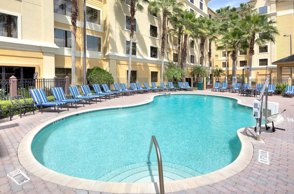 Balcony/Terrace, Swimming pool