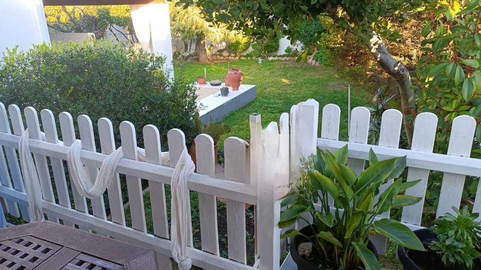 Casa Martina 2 (Spata) 10min El.Venizelos airport. Apartment in Decentralized Administration of Attica