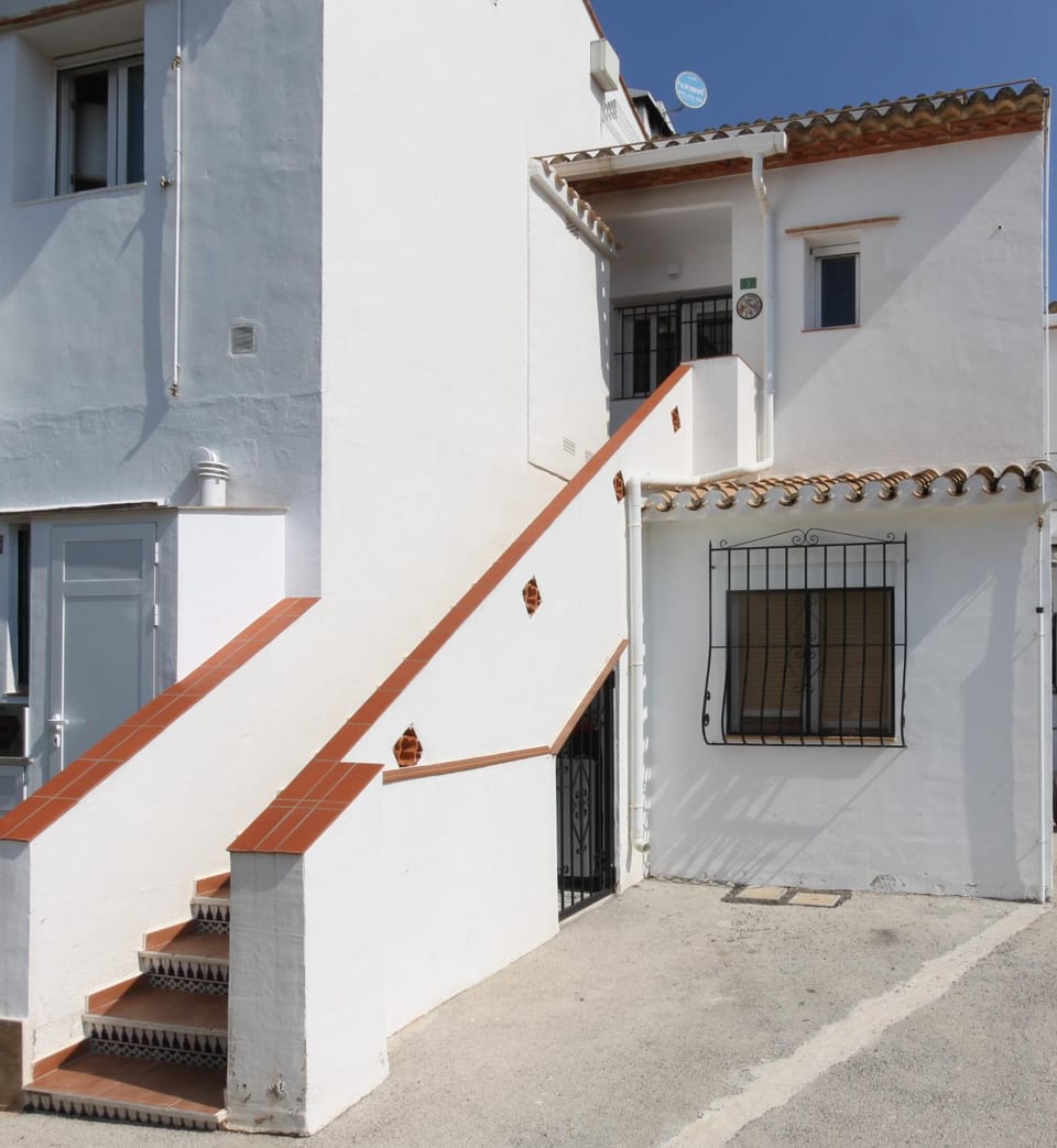 Apartamento Las Moras con piscina by costablancarent Apartment in Marina Alta