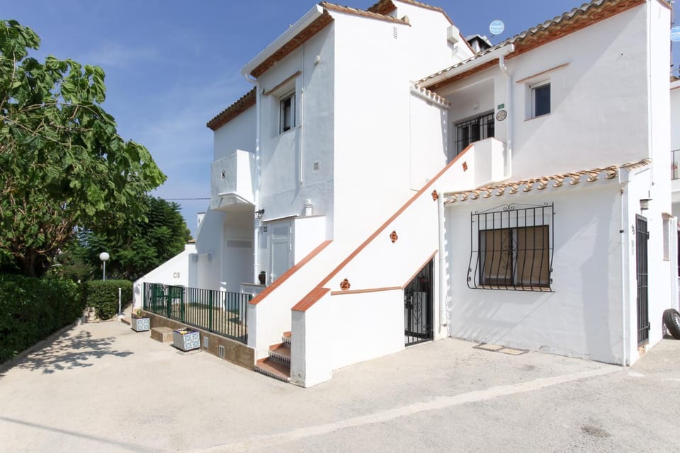 Apartamento Las Moras con piscina by costablancarent Apartment in Marina Alta