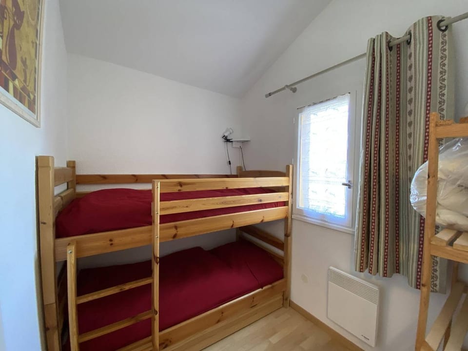 Appartement lumineux 7 pers. avec mezzanine et parking privé - FR-1-593-72 Apartment in Catalonia