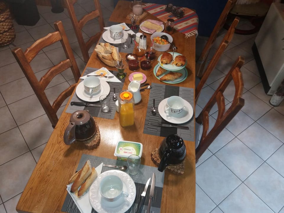 Other, Food, Continental breakfast