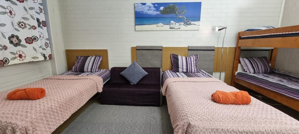 Bed, bunk bed