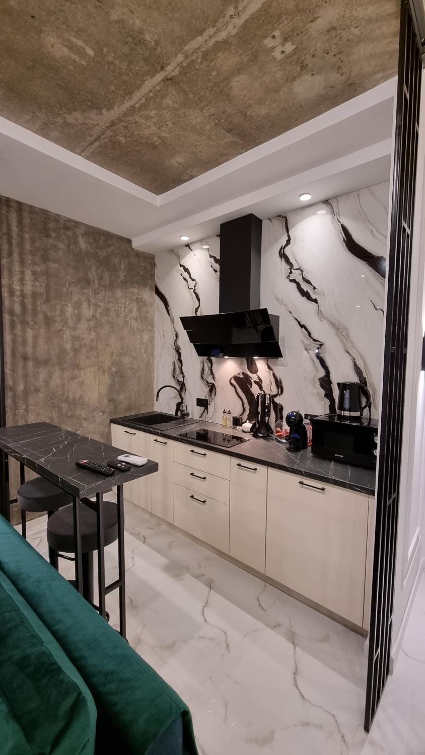 Kitchen or kitchenette, Seating area